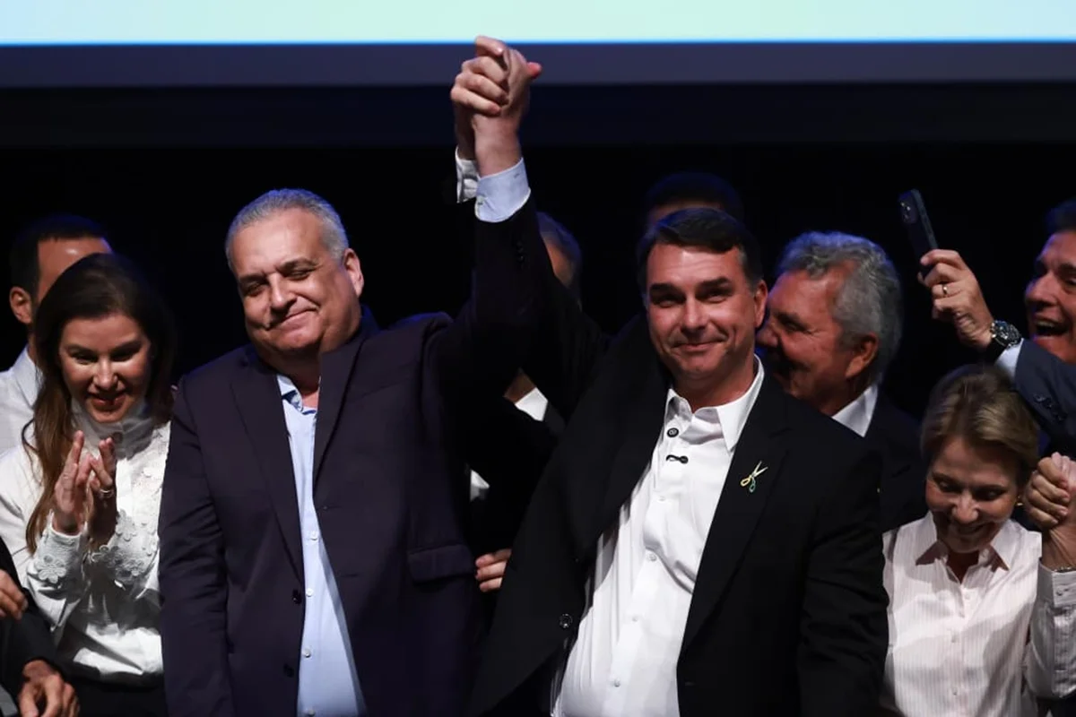 Flávio aposta em ataques a Lula, voto útil e Sudeste no fim do 1º turno