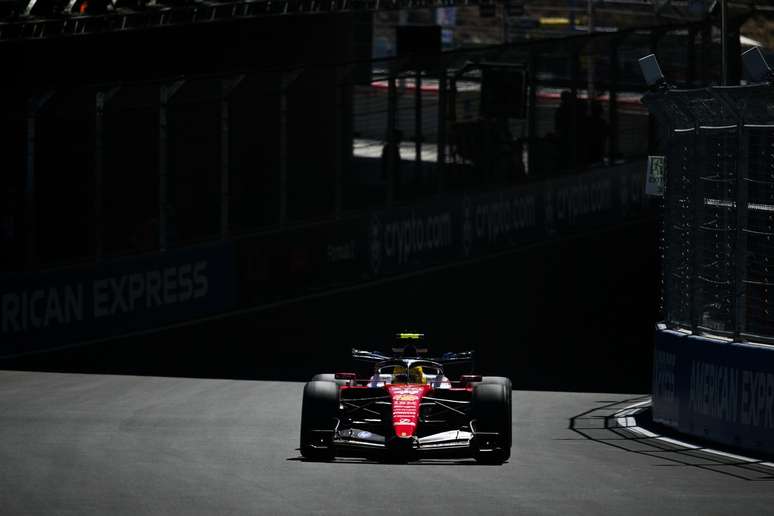 F1: Hamilton abandona GP da Espanha após falha nos freios