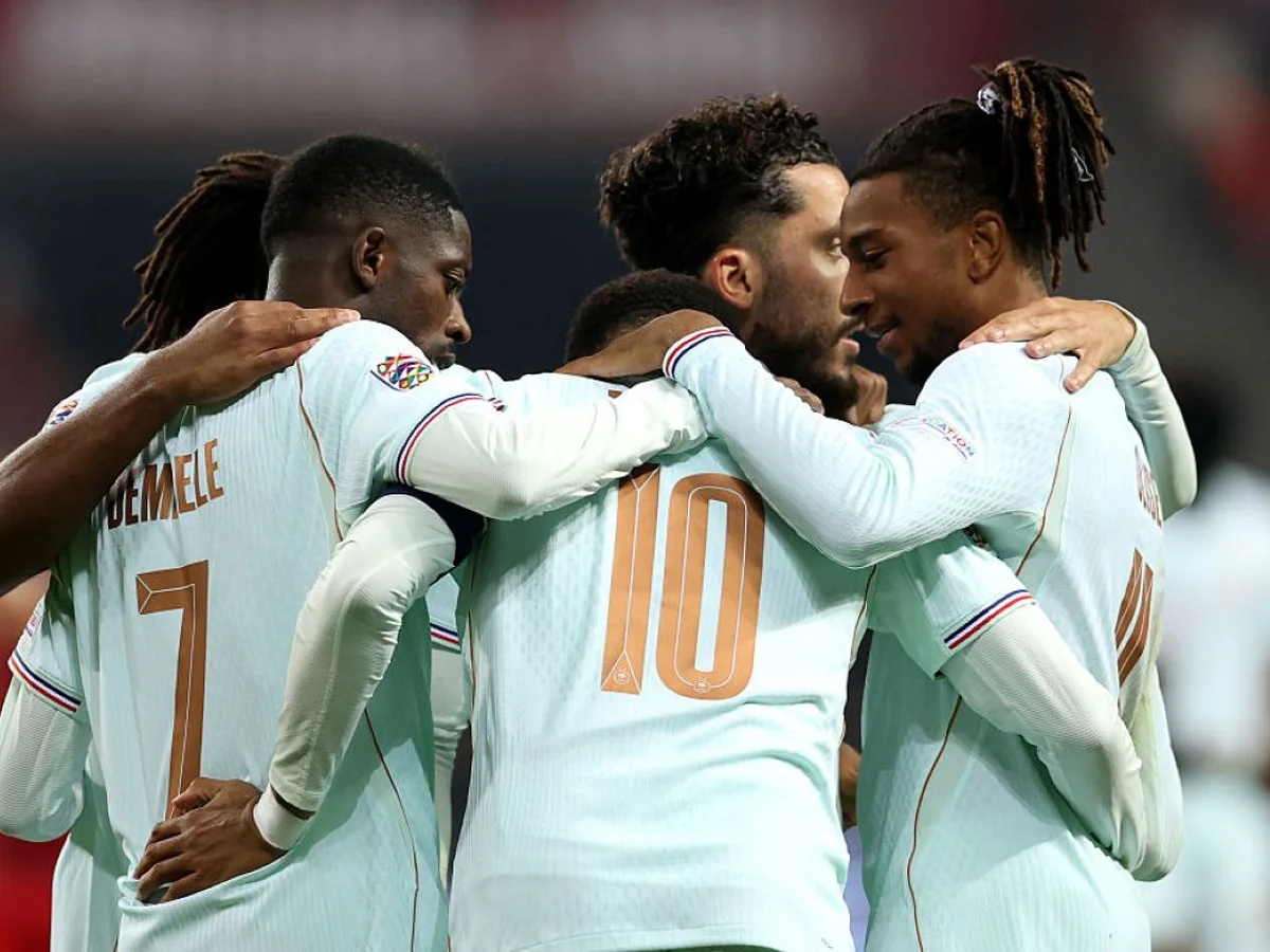 Mbappé marca e França vence a Turquia na estreia de Zidane no comando