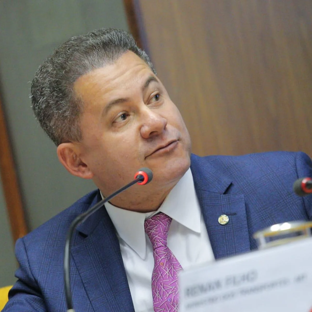Cezinha assinou contrato para comprar 4% de instituto fundado por Mendonça