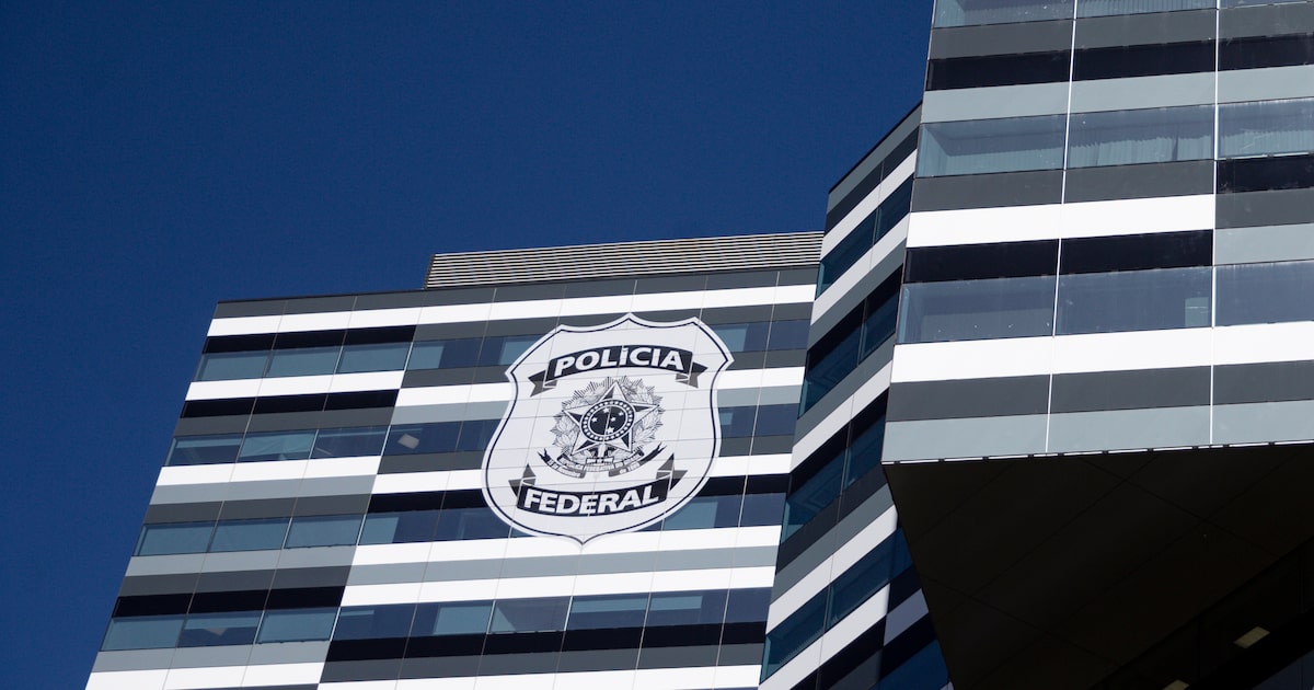 Em resposta a Fachin, PF diz ter condições de enviar dados do celular de Vorcaro ao STF