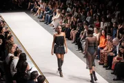 Yasmin Brunet é a modelo mais aguardada da estreia do Metrópoles Catwalk
