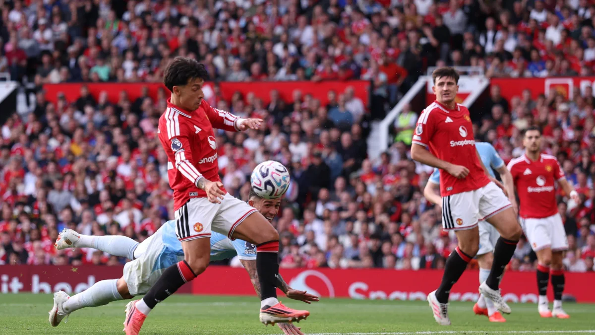 Arbitragem inglesa admite erro em gol de Haaland contra o Manchester United