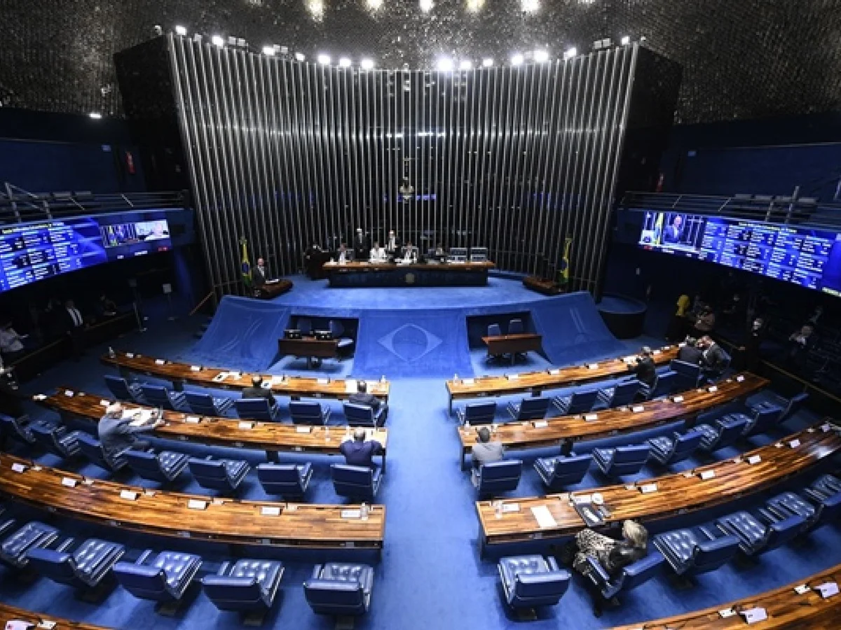 Sem decisão sobre Moraes, julgamento no STF amplia reação no Senado