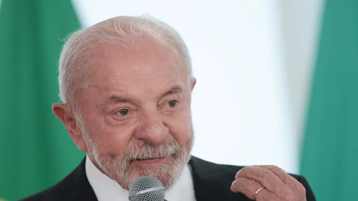 No Rio, Lula rebate Trump sobre facções: “Terrorismo foi o 8 de Janeiro”