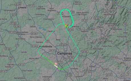 Avião faz pouso de emergência em SP após bater em pássaros e voar 2h para queimar querosene