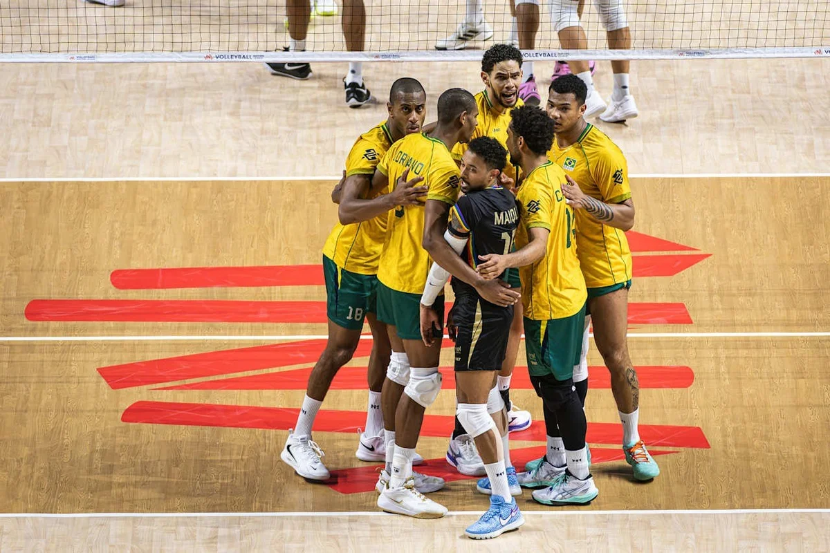 Bernardinho anuncia convocados do Brasil para o Sul-Americano de Vôlei