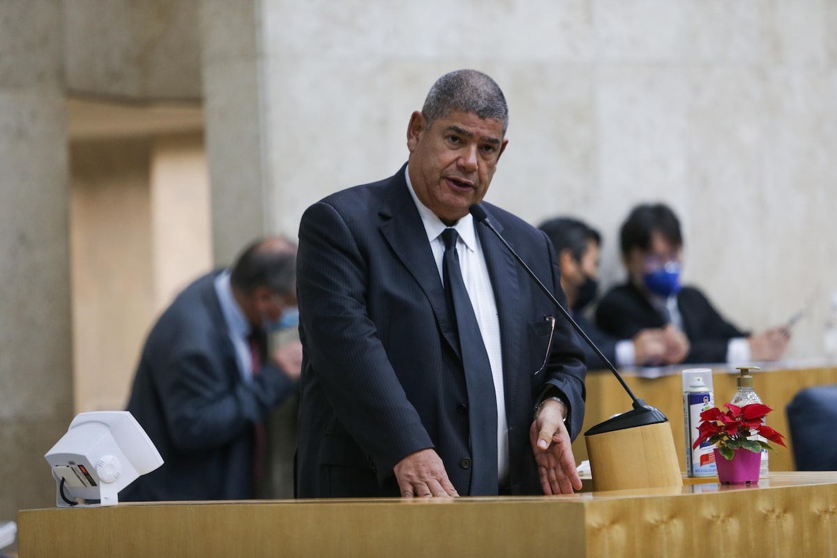 Considerado foragido, Milton Leite nega acusações e diz que se apresentará à polícia