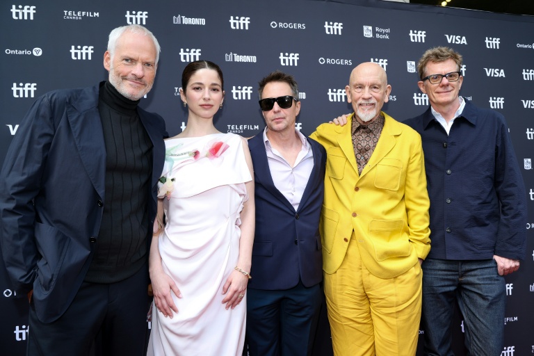 As origens da Ilha de Páscoa do drama buzzy 'Wild Horse Nine' de Malkovich