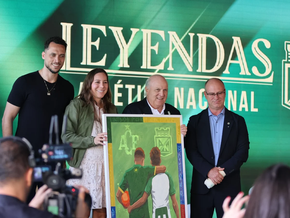 Atlético Nacional e Chapecoense jogam em memória aos 10 anos do acidente