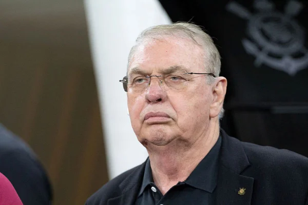 Corinthians: presidente Osmar Stabile é denunciado pelo Ministério Público - destaque galeria