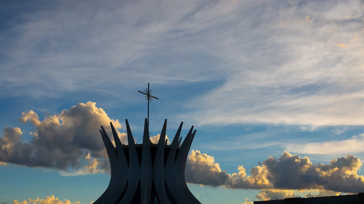 Chegada da primavera faz o sol nascer mais cedo no DF; semana será de calor