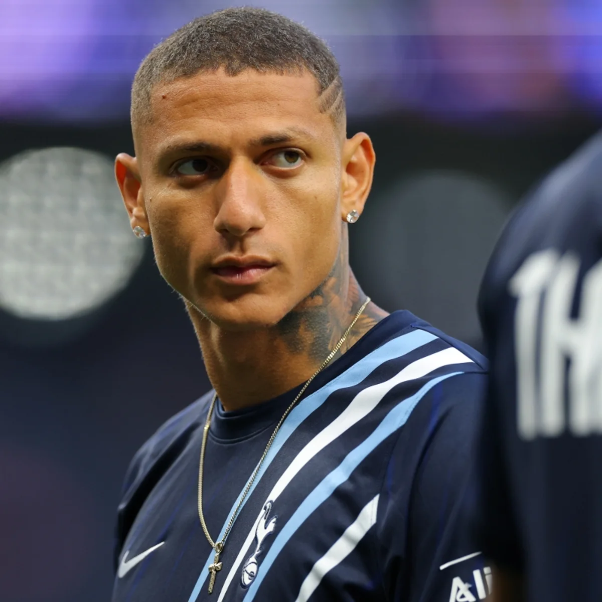 Richarlison questiona fala de técnico do Tottenham em postagem: "Por que?"