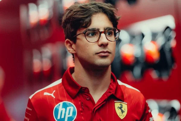 F1: Rafa Câmara tem 90% de chance de fechar com a Haas para 2027, diz site - destaque galeria