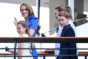 Príncipe George segue os passos do pai e tem 1° dia de aula em Eton College