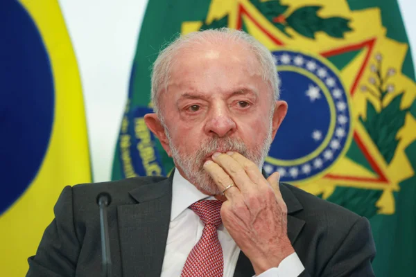 Adversários mais à direita preocupam entorno de Lula para eventual 2º turno