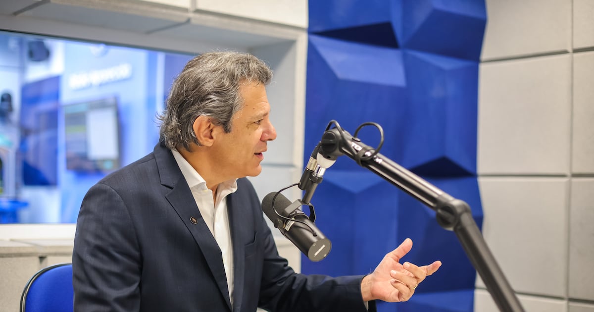 Haddad sugere trem intercidades para São José dos Campos e quer reindustrializar Vale do Paraíba