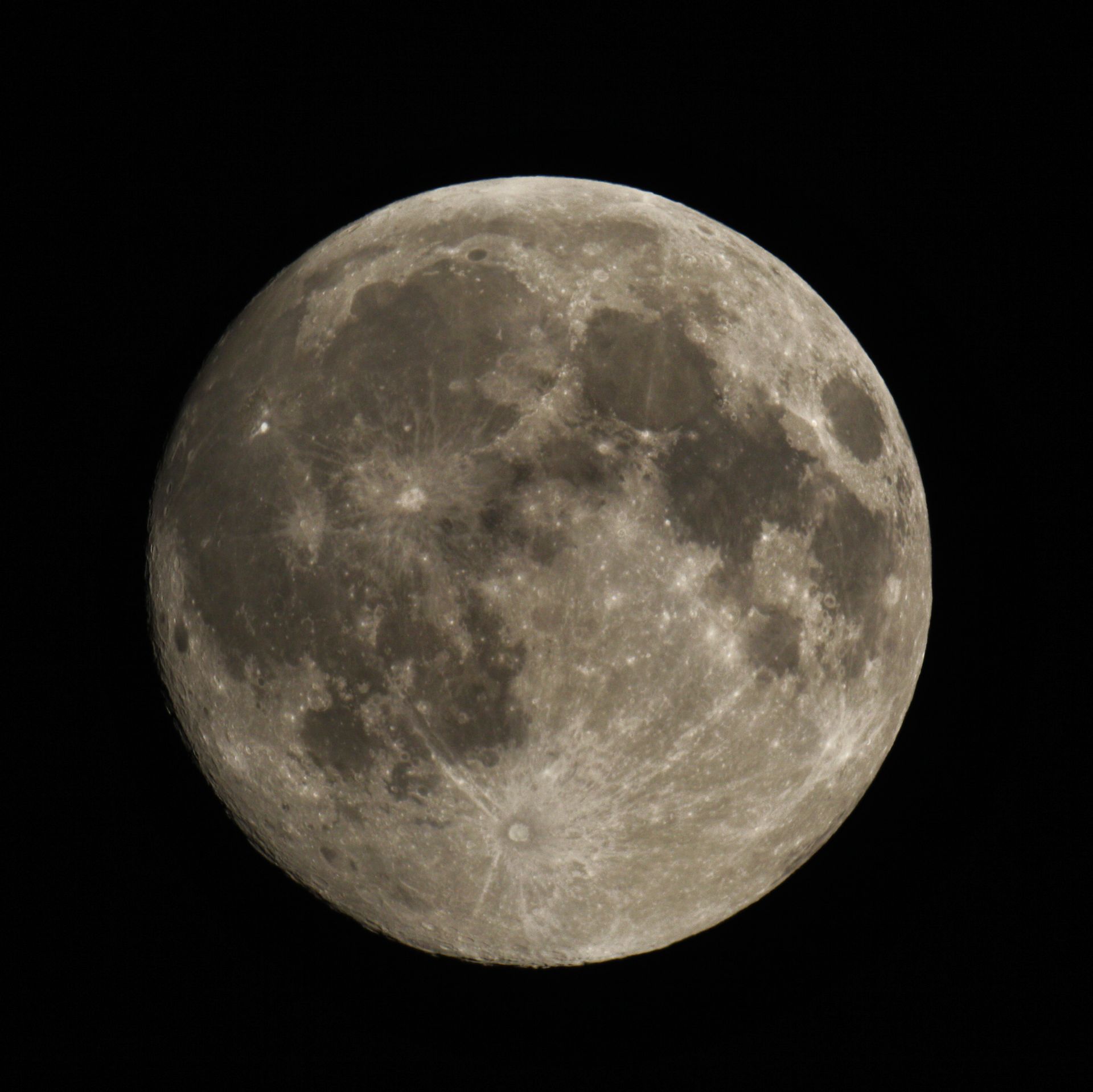 Astrônomo Veselkov: na noite de domingo será possível observar a Lua da Colheita