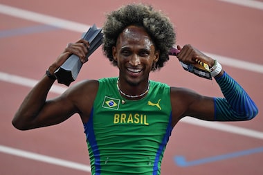 Alison dos Santos vence mundial de atletismo em Budapeste e amplia hegemonia na temporada