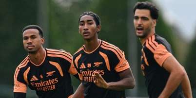 Gabriel Magalh&atilde;es e Bruno Guimar&atilde;es durante atividade no CT dos Gunners - Foto: Divulga&ccedil;&atilde;o/Arsenal / Jogada10