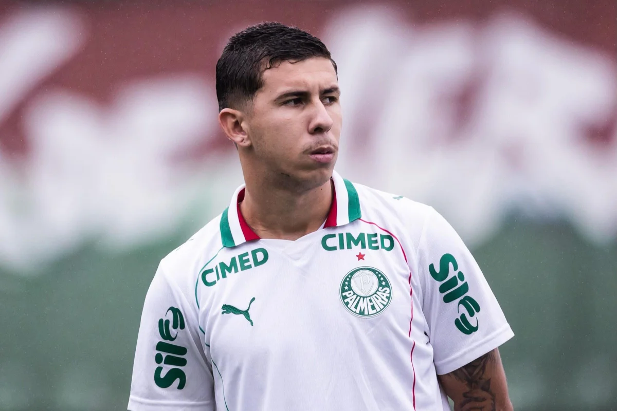Palmeiras afasta Felipe Teresa após ser acusado de agressão pela ex-esposa