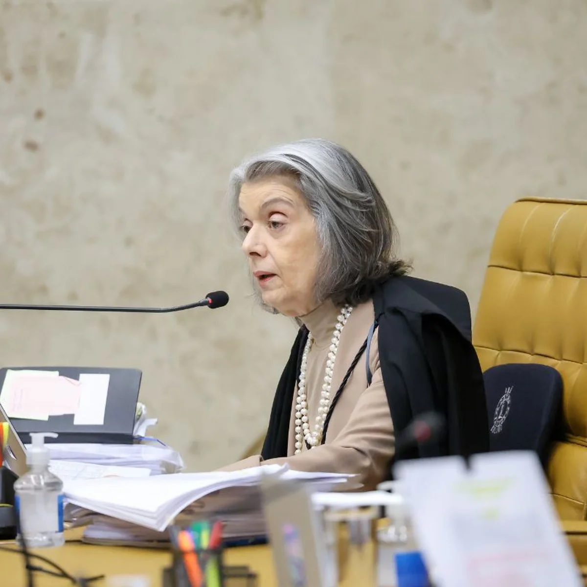 Cármen Lúcia cita livro de Clarice Lispector em sessão no STF. Conheça obra