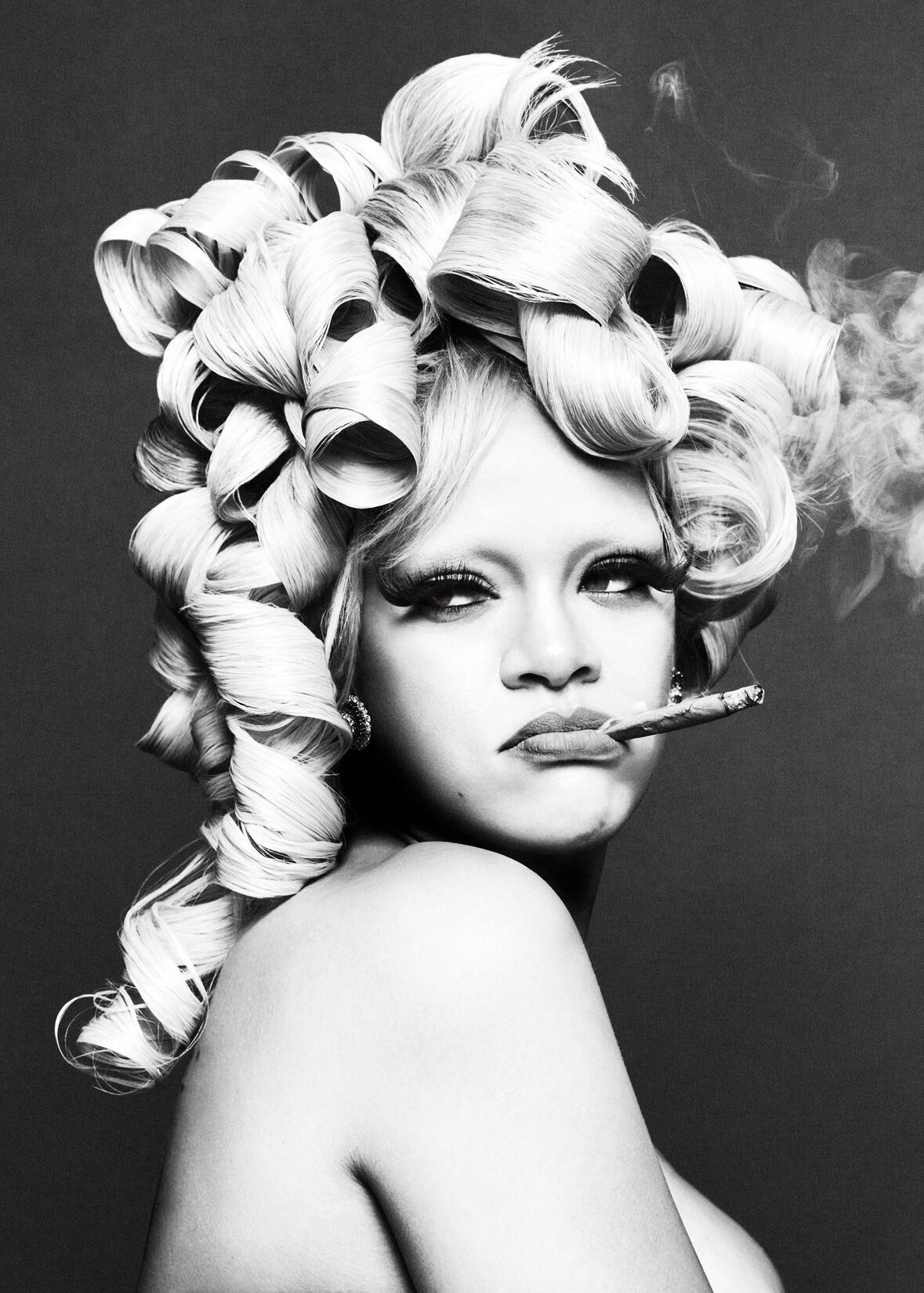 A cantora Rihanna para capa da Perfect Magazine, em 2024 — Foto: Rafael Pavarotti