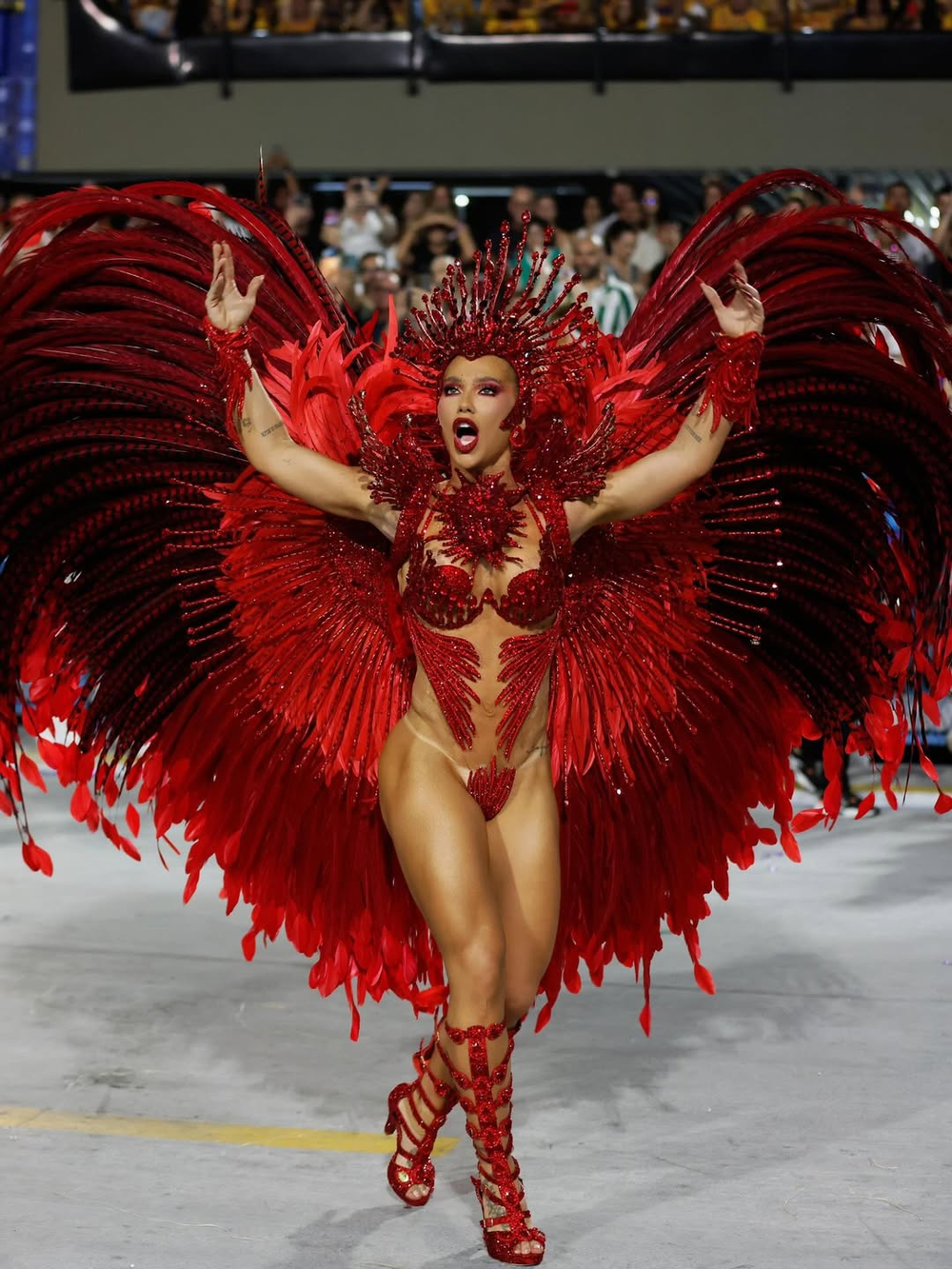 Virginia Fonseca no desfile da Grande Rio — Foto: Reprodução/Instagram/Virginia