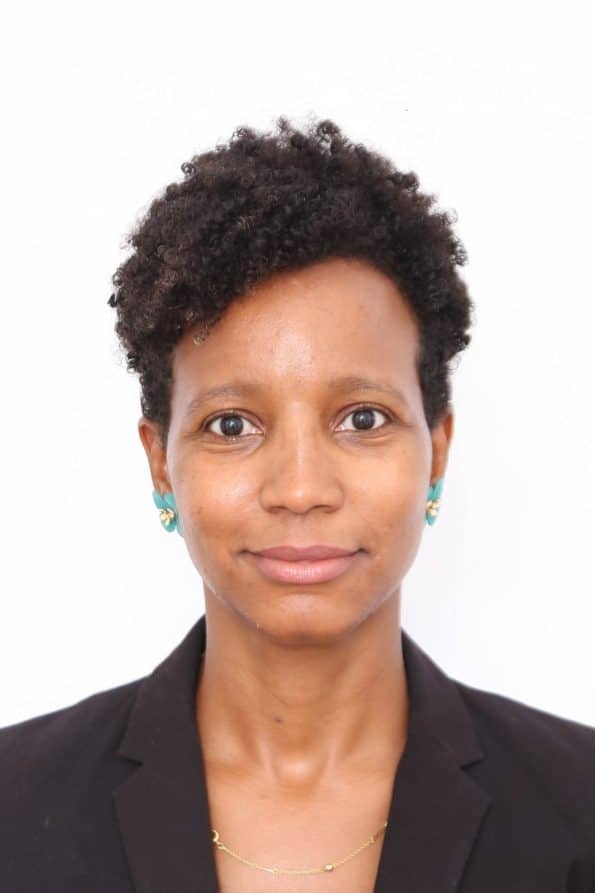 Quando votar deixa de parecer suficiente A crise de confiança nas democracias e o possível sinal de alerta de São Tomé e Príncipe