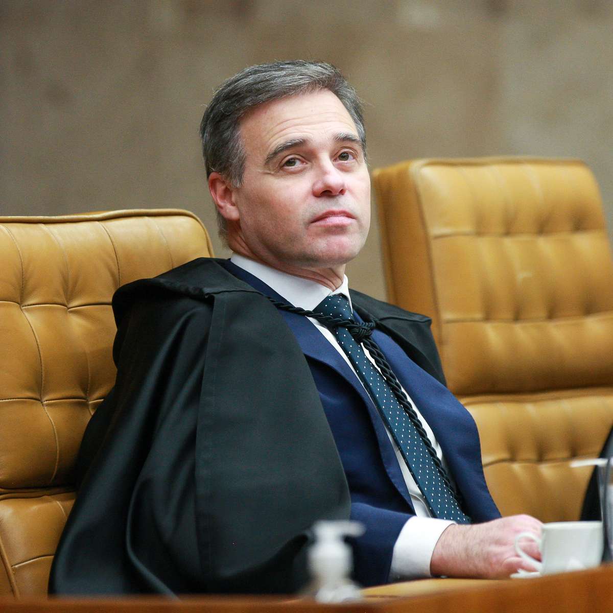 Mendonça reforça que não tem acesso ao histórico do celular de Vorcaro