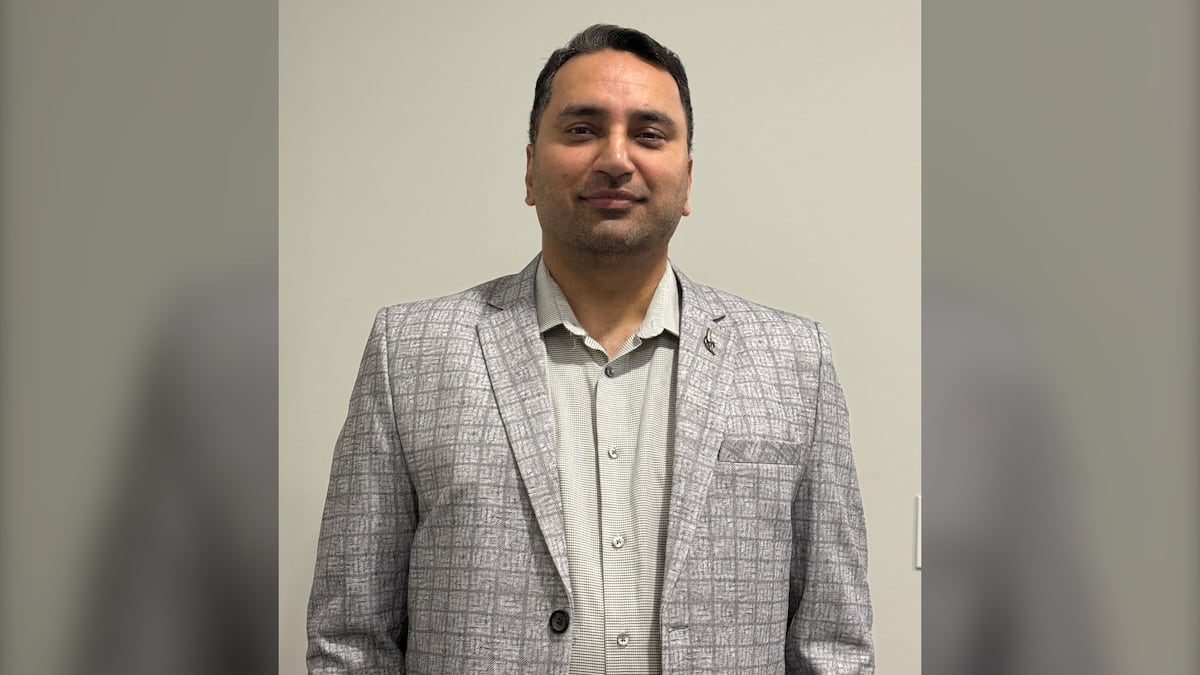 New candidate enters crowded Winnipeg mayoral race