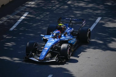 F1: Carlos Sainz perde cinco posições no grid do Azerbaijão e Pérez também é penalizado