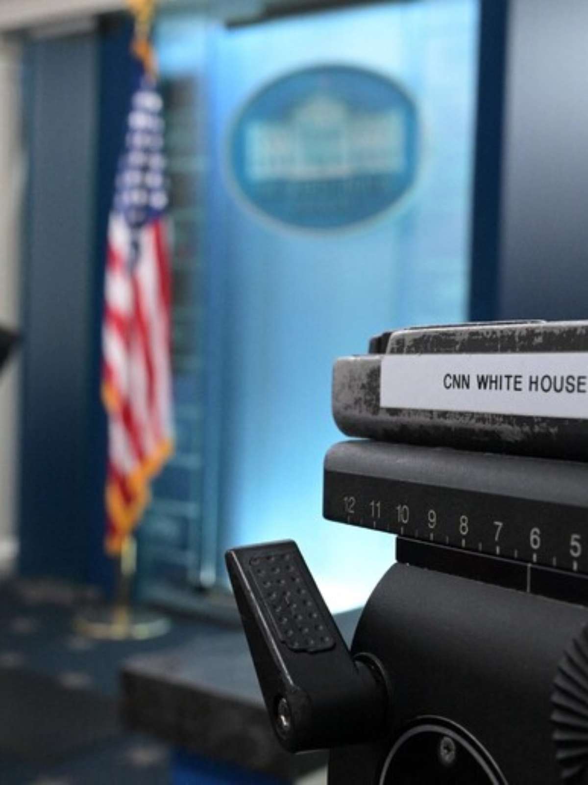 Emissoras abandonam cobertura de Trump após CNN ser barrada da Casa Branca
