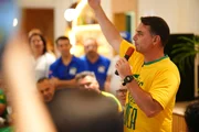 Flávio explora bets para atacar Lula e reduzir rejeição entre as mulheres
