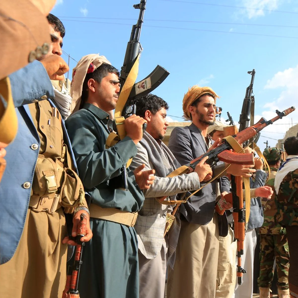 Houthis avançam no Iêmen e tomam ilha em rota vital de comércio de petróleo