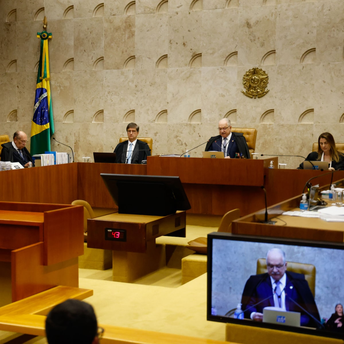 Ficha limpa vale para condenações antigas de homicídio e crime sexual, determina STF