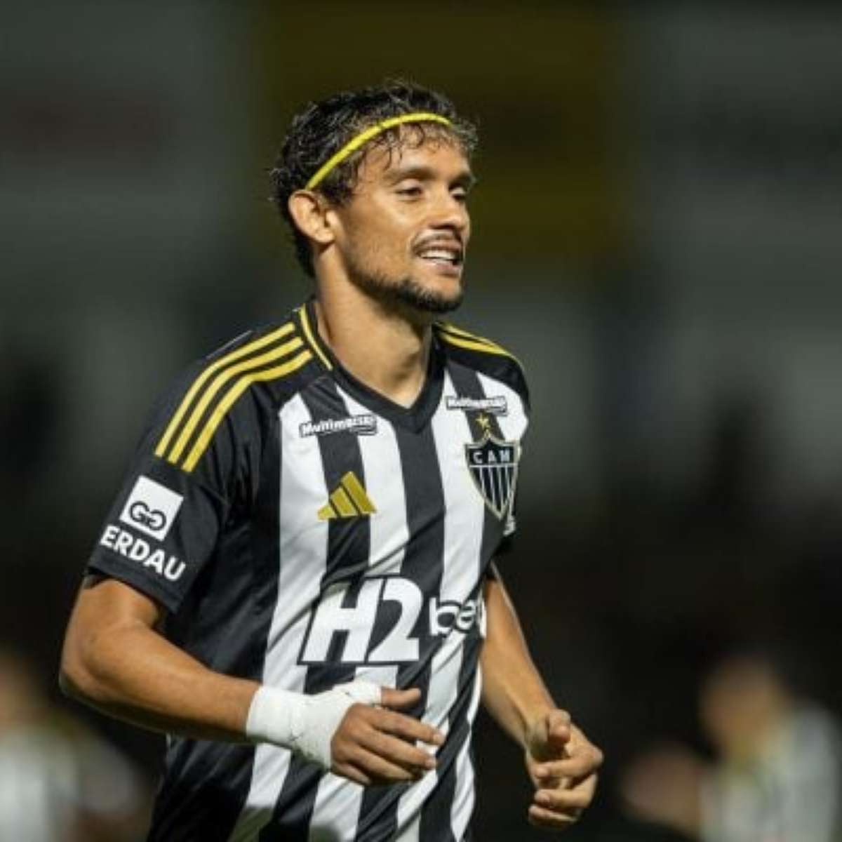 Scarpa relembra negociação com o São Paulo: "Conversei com Dorival"