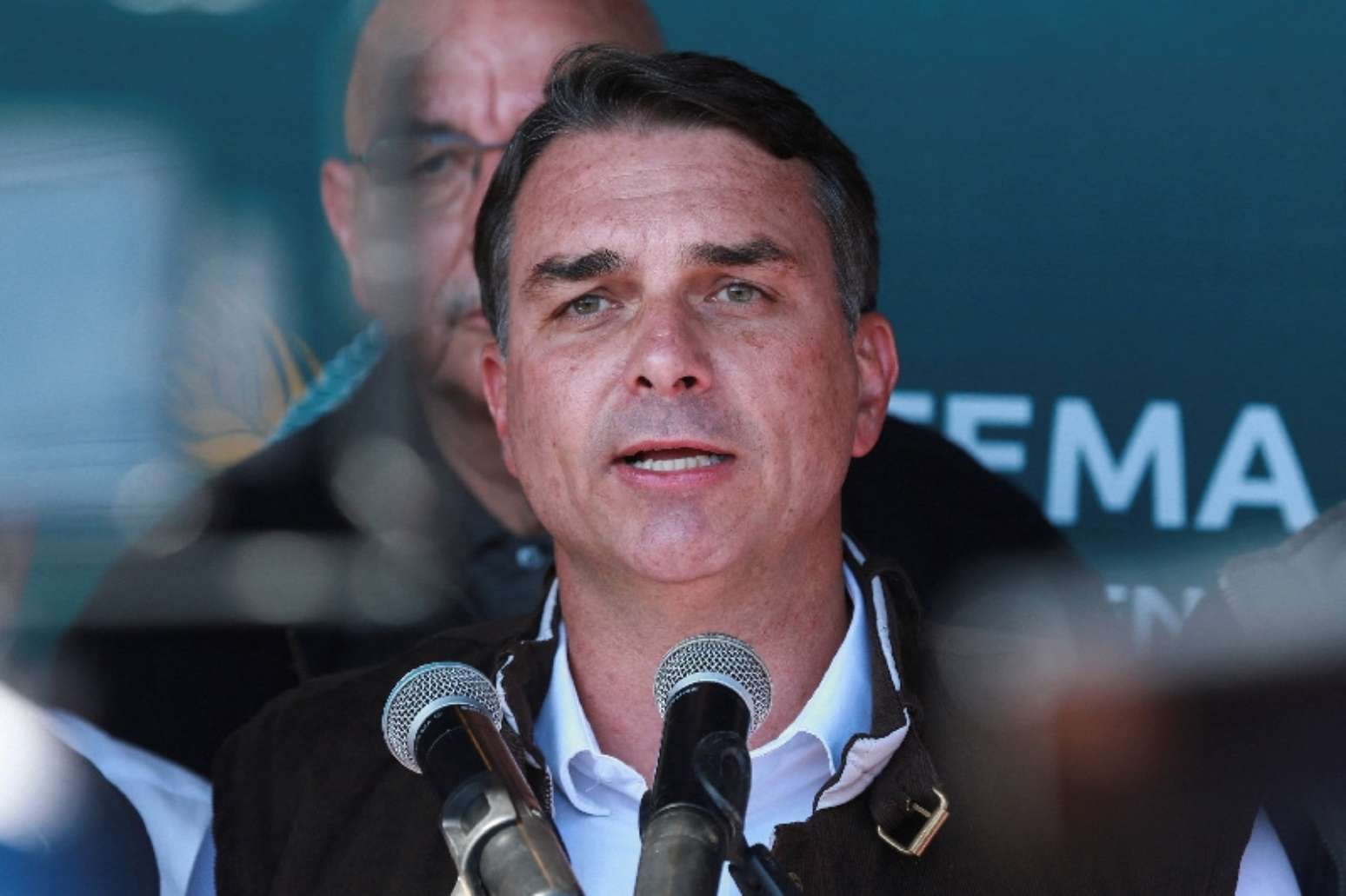 Candidato &agrave; Presid&ecirc;ncia Fl&aacute;vio Bolsonaro durante ato de campanha em Esteio, no Rio Grande do Sul 2 de setembro de 2026 REUTERS/Diego Vara