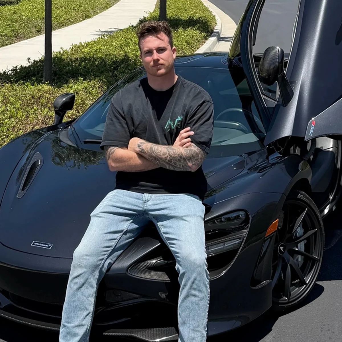 Vídeo mostra grave acidente que matou influencer automotivo e modelo: veja