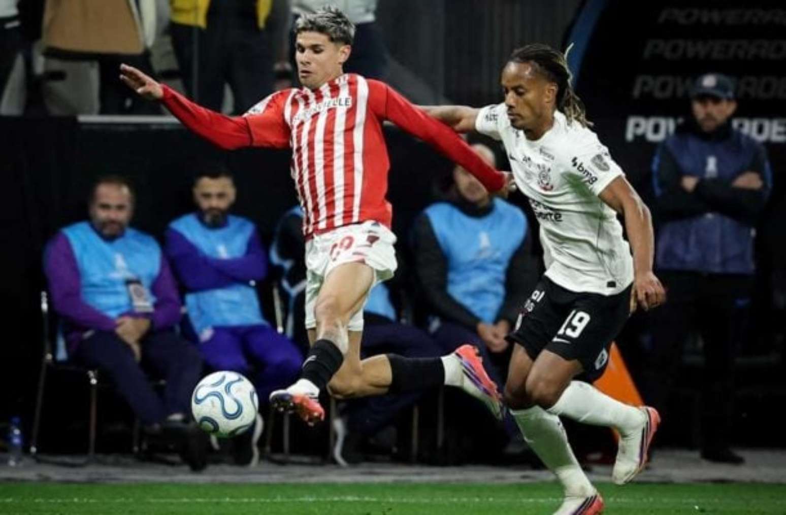 Palmeiras provoca ap&oacute;s elimina&ccedil;&atilde;o do Corinthians na Libertadores &ndash;