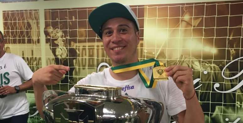 Ex-Palmeiras revela luta contra álcool e depressão e diz que terapia ‘o salvou’