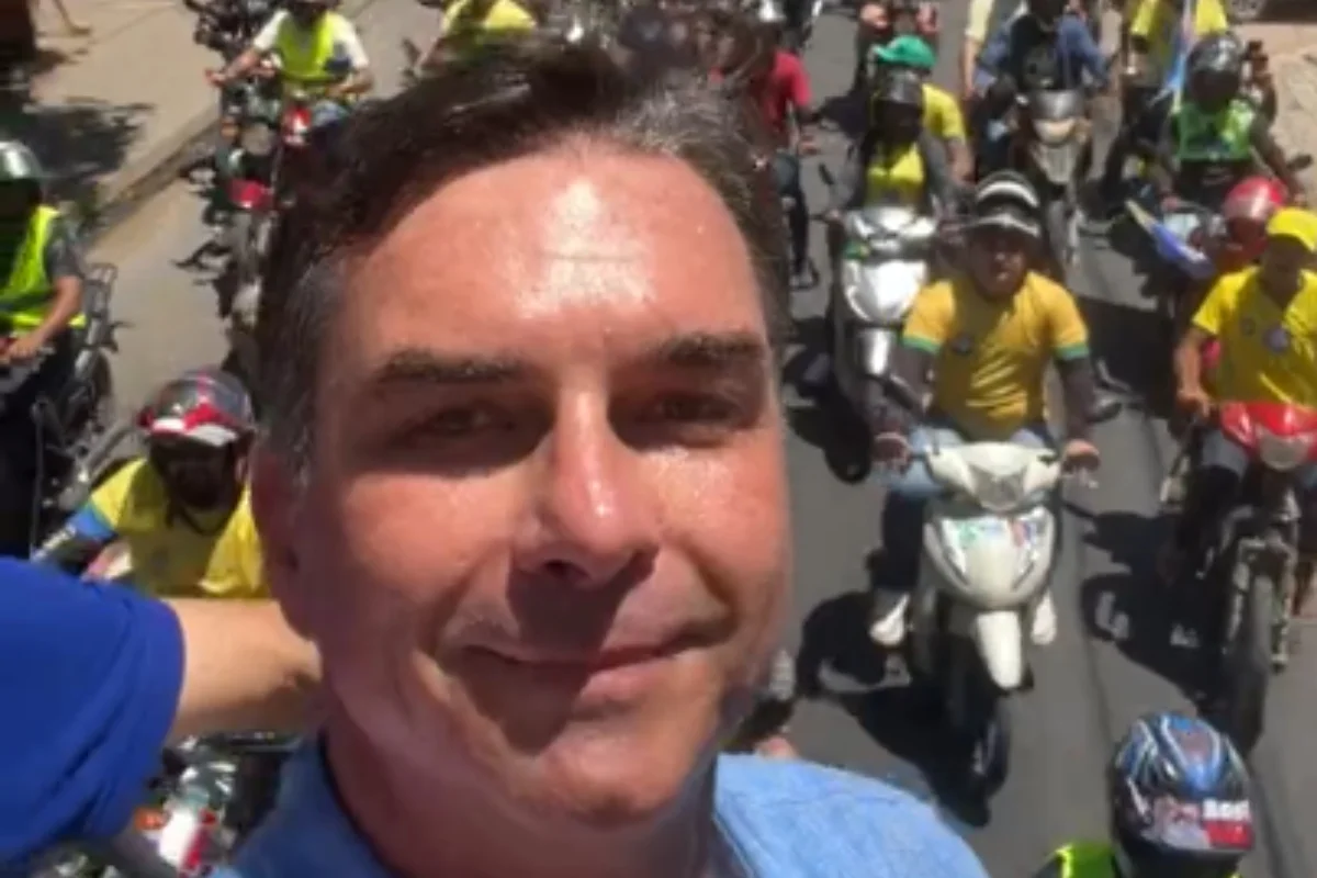Flávio Bolsonaro (PL) participa de evento no Ceará