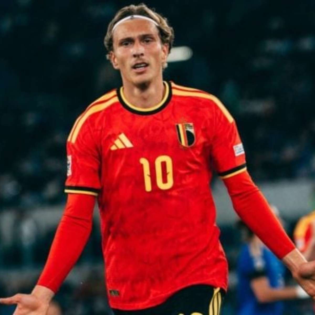 Itália perde para a Bélgica nas estreias de Mancini e Van Bommel