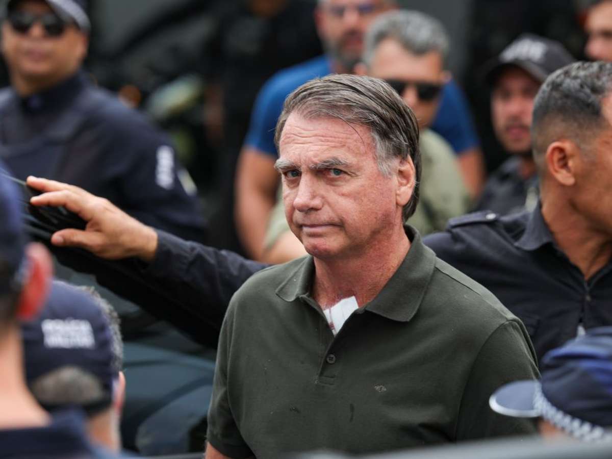 Defesa de Jair Bolsonaro pede suspensão de pena ao STF