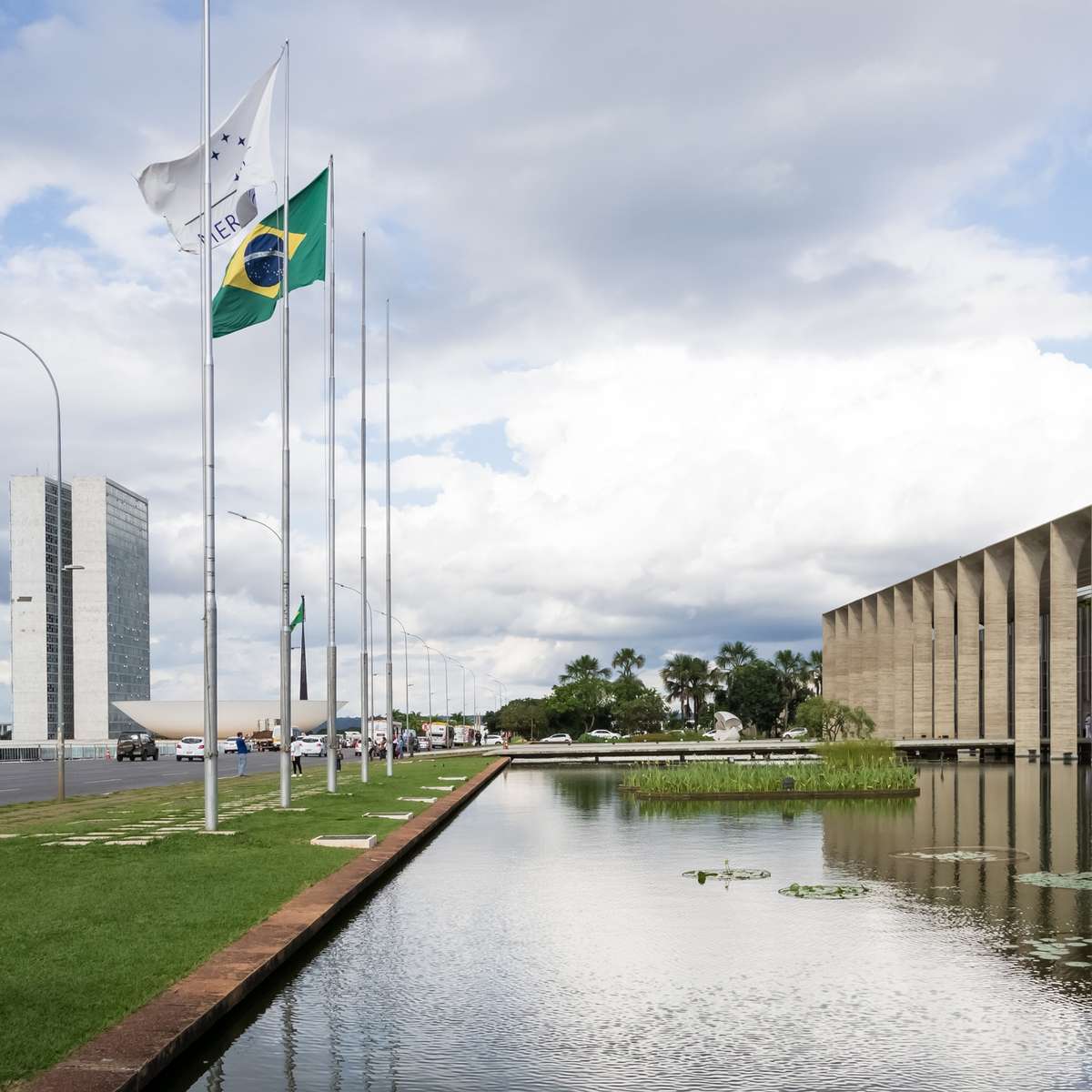 Independência econômica, soberania e abertura de mercados: o que os candidatos à Presidência propõe para as relações externas?