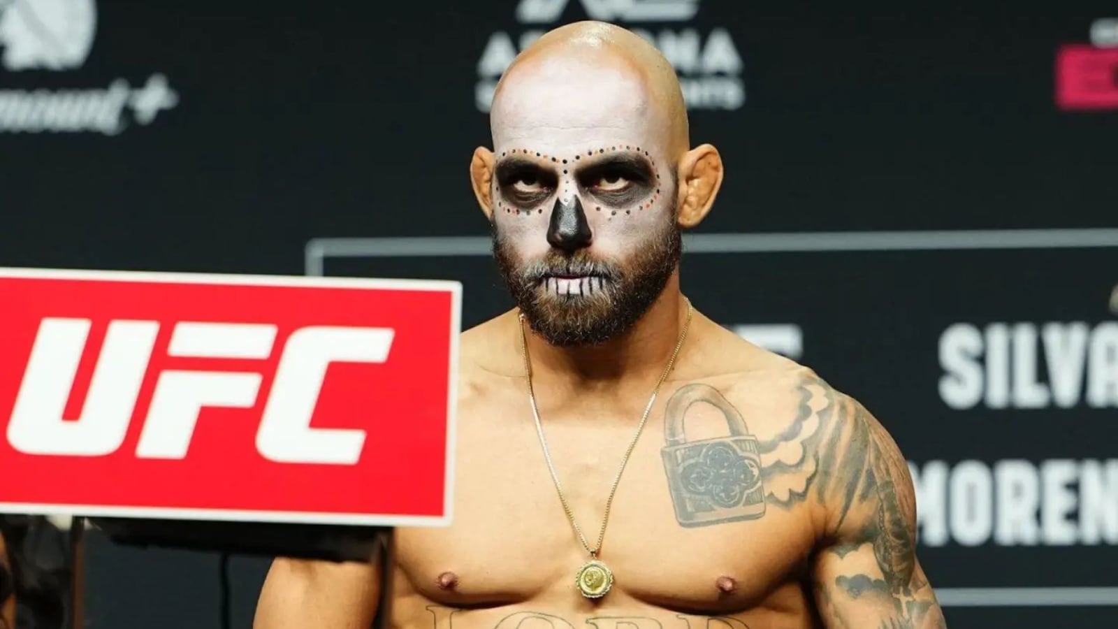 Jean Silva usa maquiagem e chama atenção na pesagem Reprodução/Instagram/@jeansilvamma