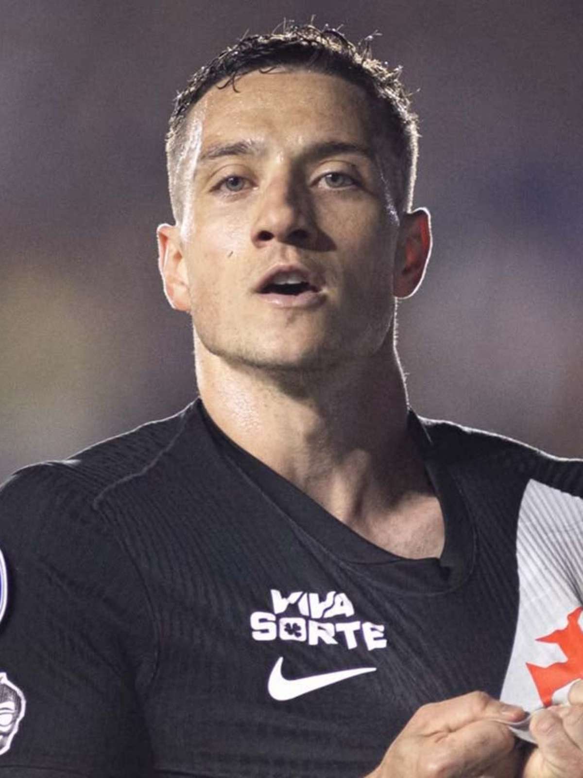 Vasco vence Santa Fe e avança à semifinal da Sul-Americana
