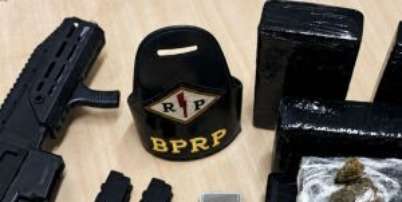 O homem abordado e todo o material apreendido foram encaminhados &agrave; Delegacia de Pol&iacute;cia de Prazeres. Foto: PMPE/Divulga&ccedil;&atilde;o / Portal de Prefeitura