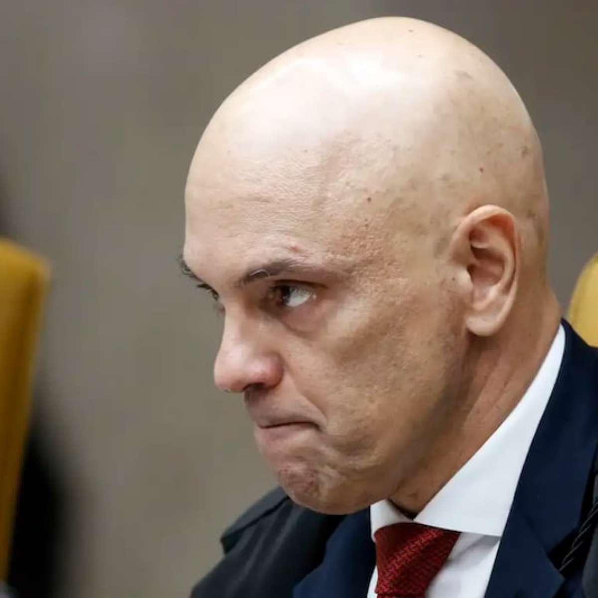 Relembre os principais pontos das mensagens de Vorcaro a Moraes em relatório da PF que será analisado hoje pelo STF