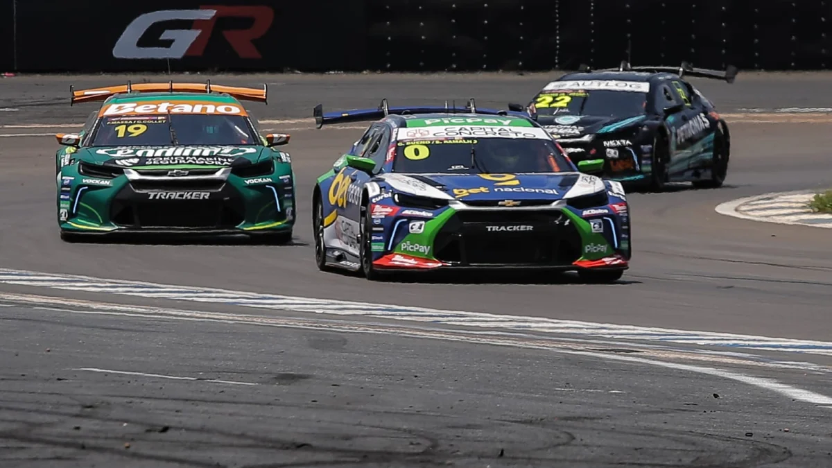 Gabriel Casagrande e Gabriel Robe lideram primeiro treino da Stock Car